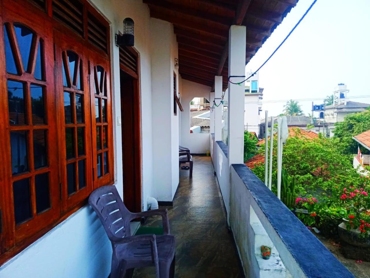 New Sea Lion Guest House هيكادوفا المظهر الخارجي الصورة
